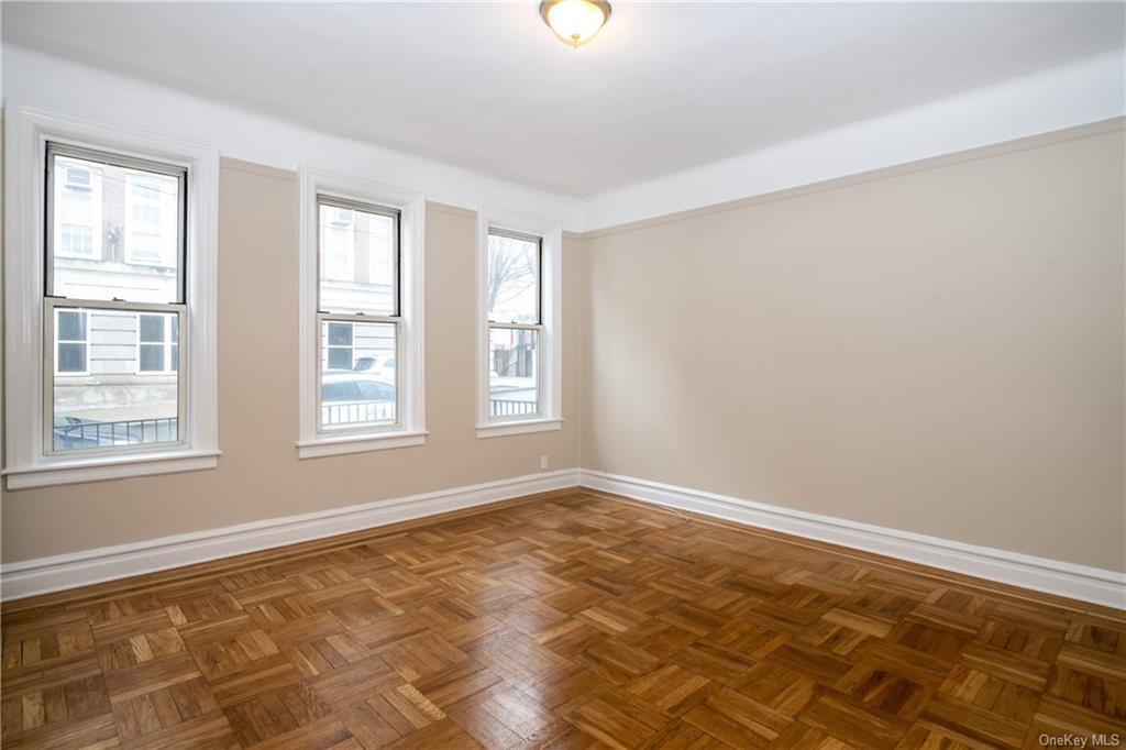 4547 Carpenter Ave Unit 3, The Bronx, NY 10470 Room for Rent in The