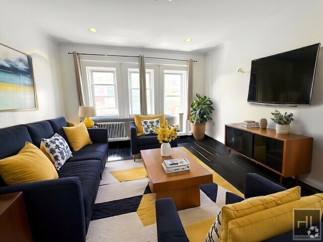 Building Photo - Gorgeous 1 Bedroom in Hamilton Heights! La...
