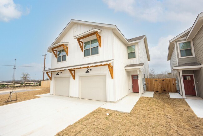 Building Photo - 13502 Tulipwood Nook