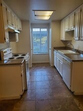 Building Photo - 1313 Floyd Ave