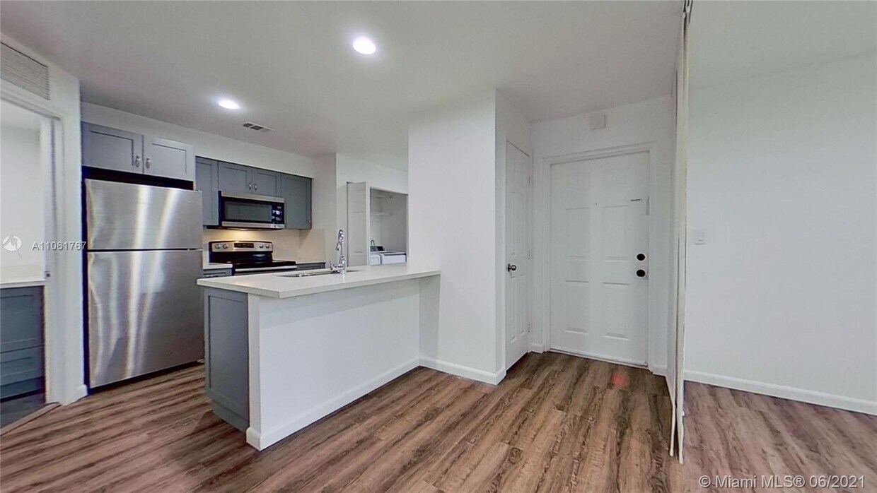 Primary Photo - 17565 NW 67th Pl