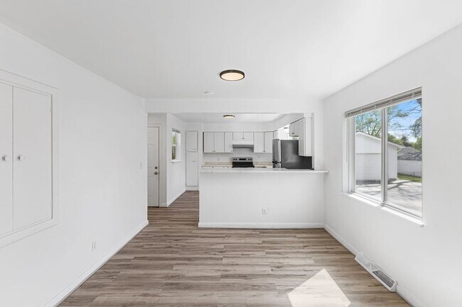 Foto del edificio - 2635 Woodstock Rd