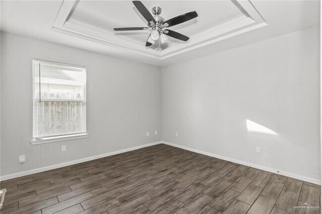 Building Photo - 10 Stardust Ln