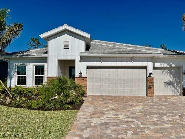 Foto principal - 16800 Bay Is Ct