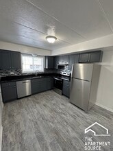 Building Photo - 1408 Carol St