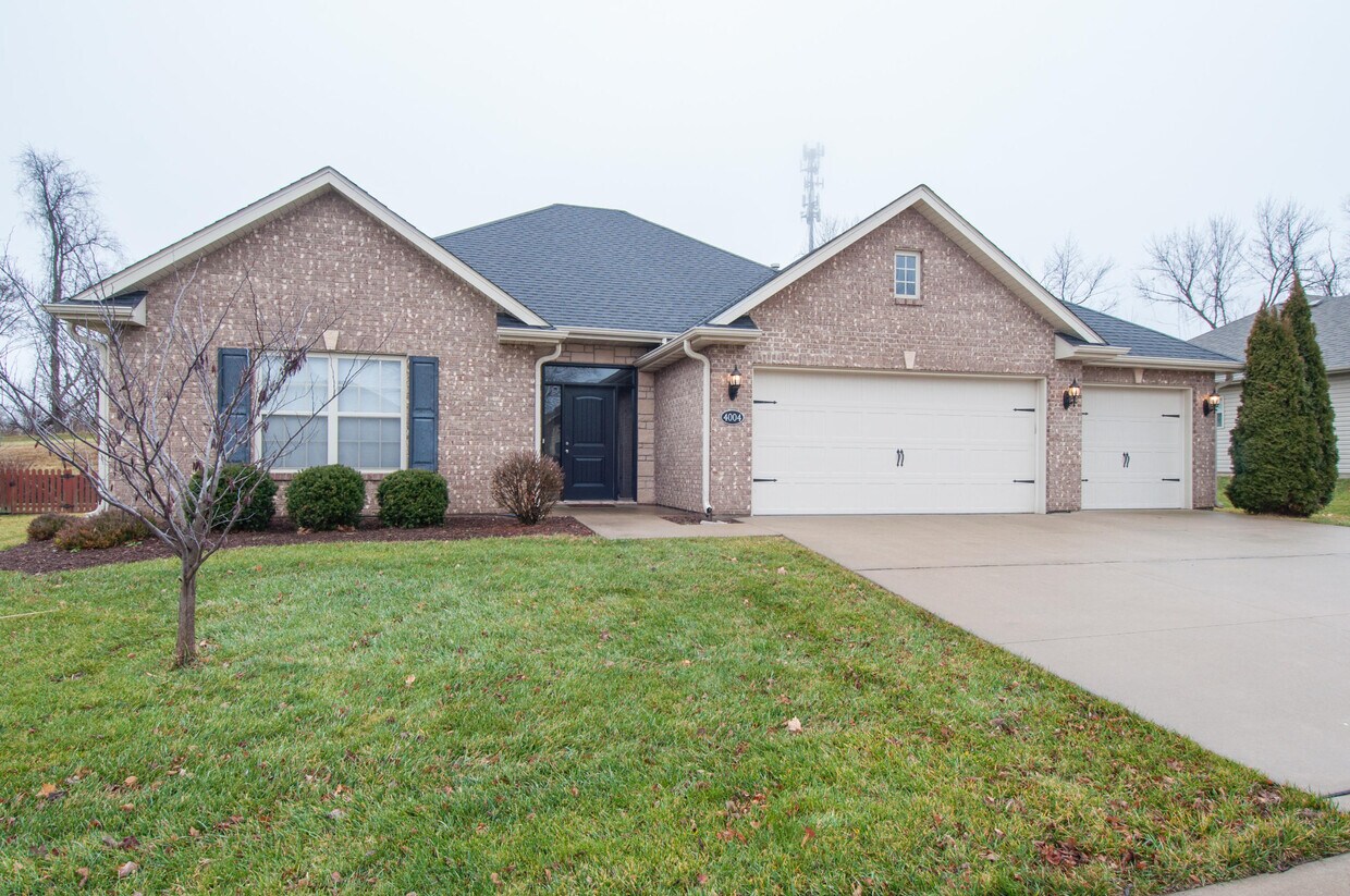4004 Eagle View Ct, Columbia, MO 65203