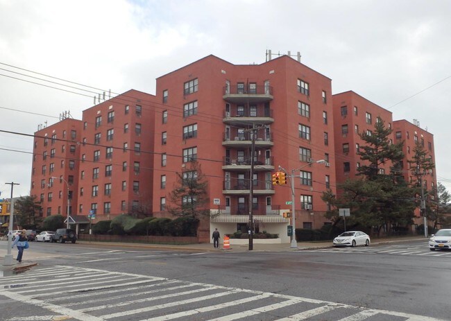 Foto del edificio - 6910 Avenue U