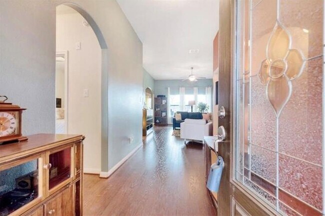 Foto del edificio - 13405 Clara Martin