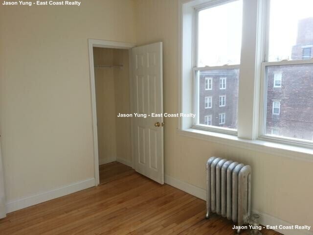 Building Photo - 56 Egmont St