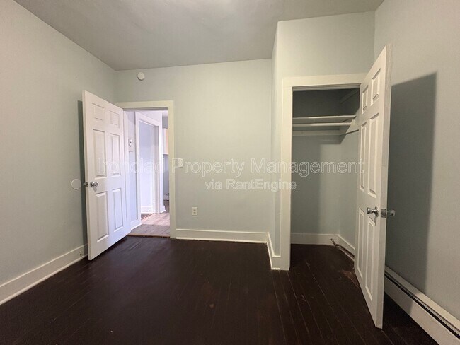 Foto del edificio - 206 Main St