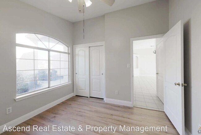 Foto del edificio - 4 br, 2 bath House - 10003 Kearney Hills D...