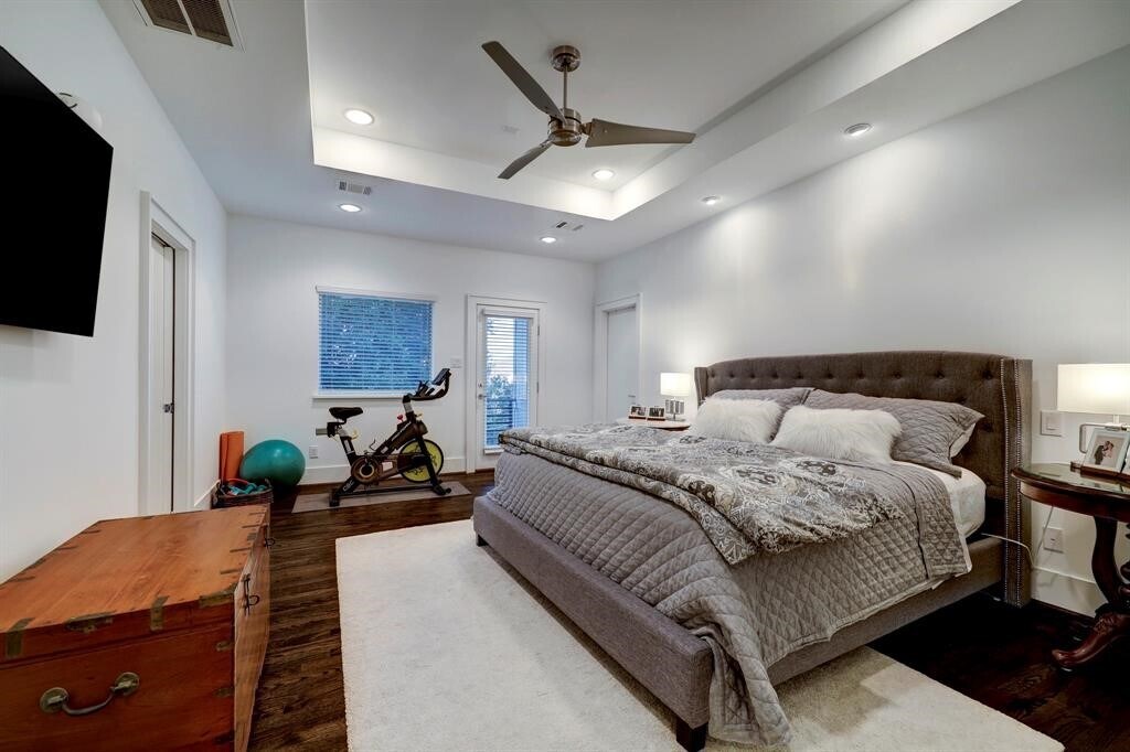 Primary Photo - 2007 Brun St