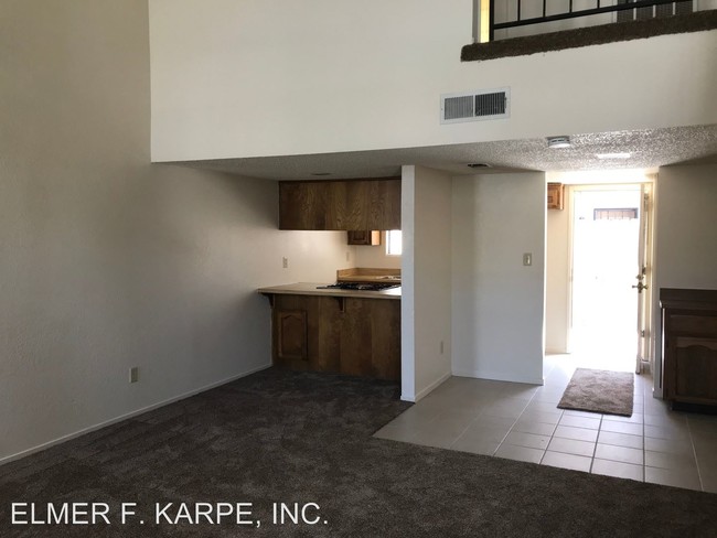 Building Photo - 7809 S Laurelglen Blvd