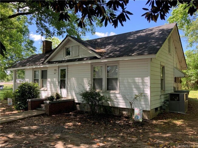 Foto del edificio - 808 NC-161