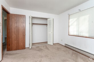 2BR, 1.5BA - Tosa Village