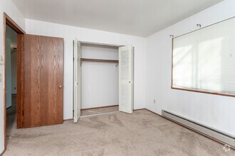2BR, 1.5BA - Tosa Village