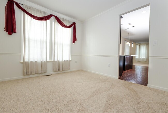 Foto del edificio - 122 Blakely Rd