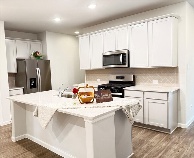 Building Photo - 12915 Catfish River Ct