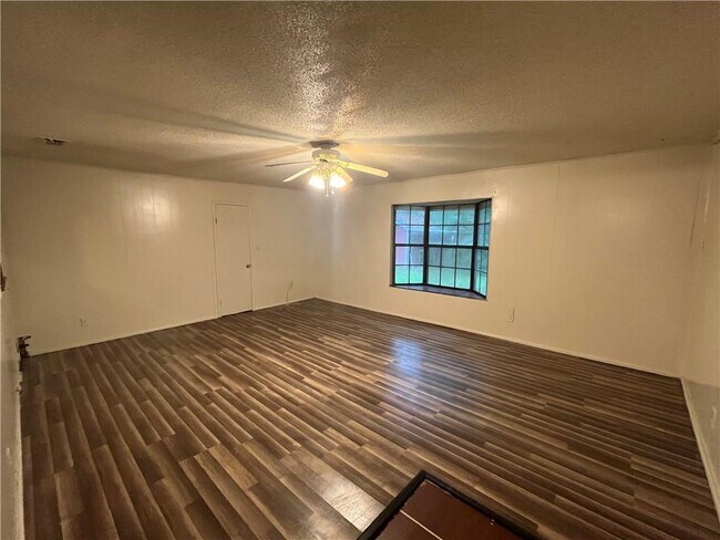 Building Photo - 2510 Morningside Dr