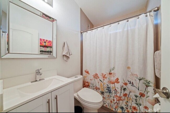 Foto del edificio - 74111 Catalina Way