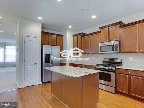 Building Photo - 7427 Macon Dr