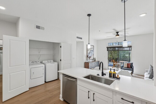 Foto del edificio - Instrata Upper Kirby