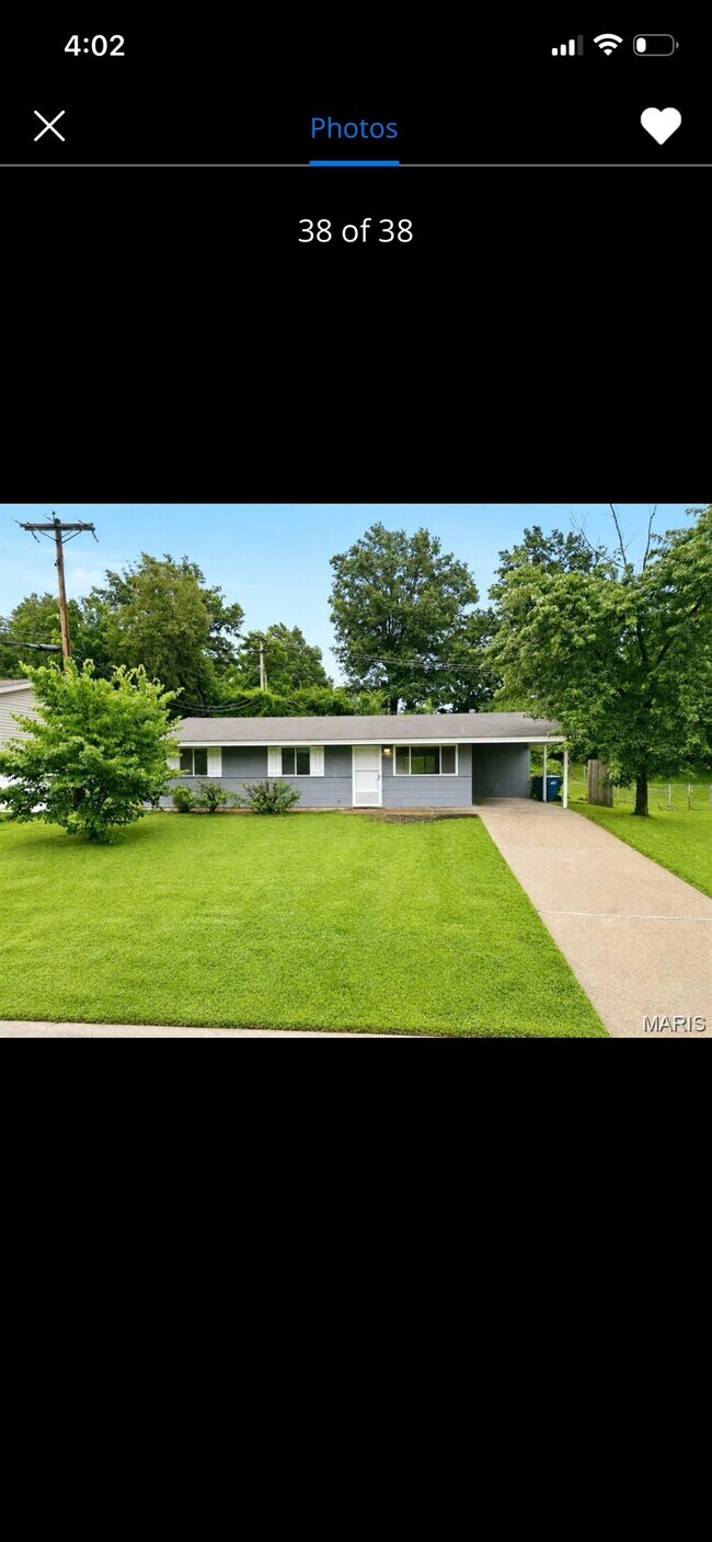 Foto del edificio - 404 Spring Meadows Dr