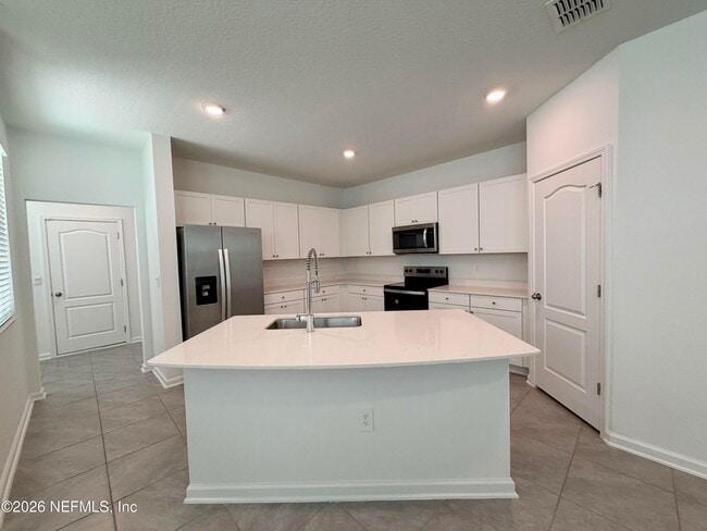 Foto del edificio - 155 Seaport Breeze Rd