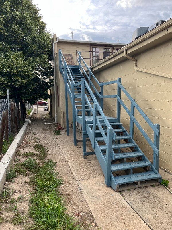 Foto principal - 1021 S Lincoln Ave