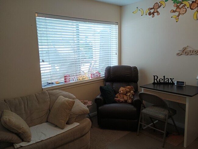 Foto del edificio - 11559 Thoroughbred Dr