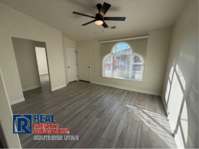 Building Photo - Remolded 3 Bedroom near Costco