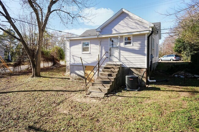 Foto del edificio - Renovated Two bedroom Home!