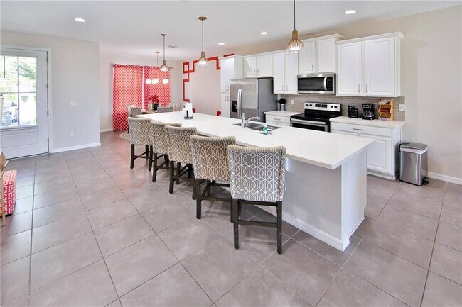 Foto del edificio - 1515 Carey Palm Cir