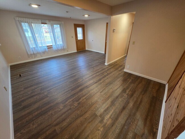 Foto del edificio - 2451 Harrison St