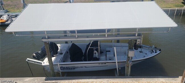 Foto del edificio - 4709 Kon Tiki Ln