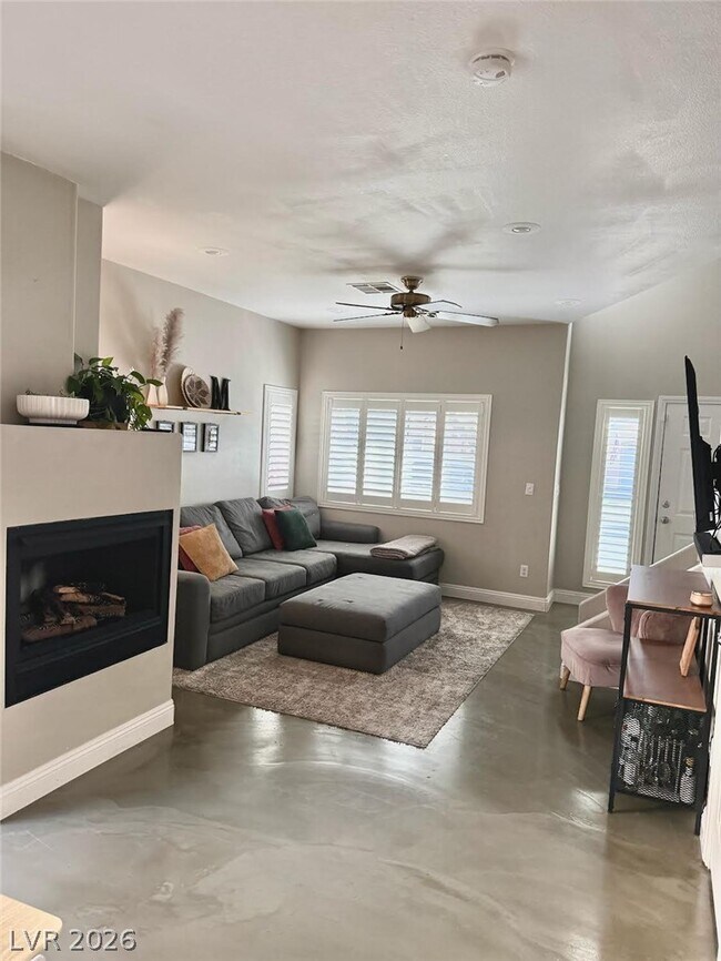 Foto del edificio - 6516 Sierra Diablo Ave