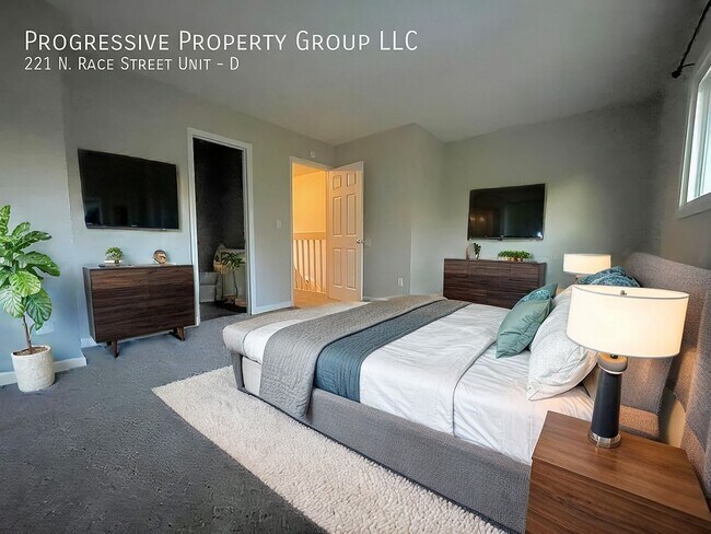 Foto del edificio - 3 Bed 2 Bath Townhouse