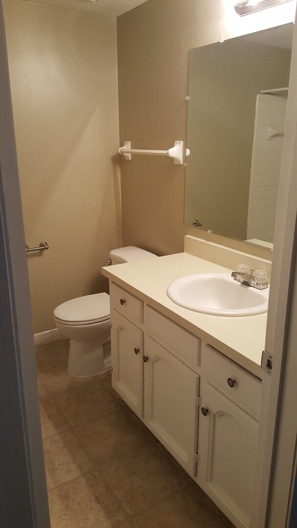 Building Photo - Chapel Hill Apartments - Hoover, AL