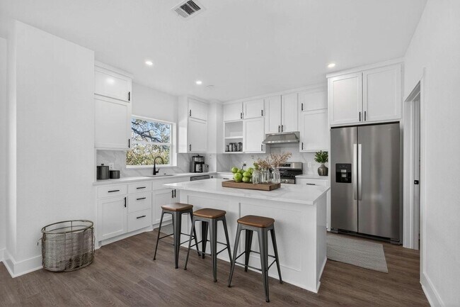 Foto del edificio - 3411 Nance St