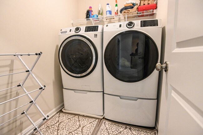 Foto del edificio - Odenton Townhouse