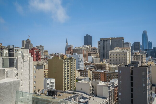 Building Photo - 631 O'Farrell St