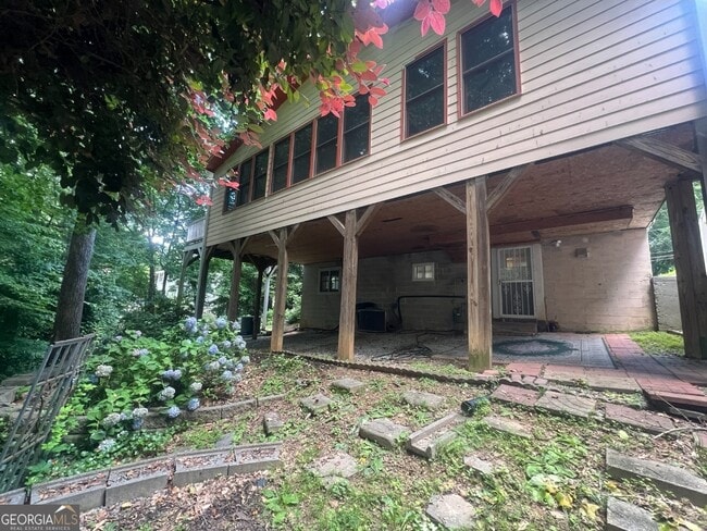 Building Photo - 3990 Admiral Dr