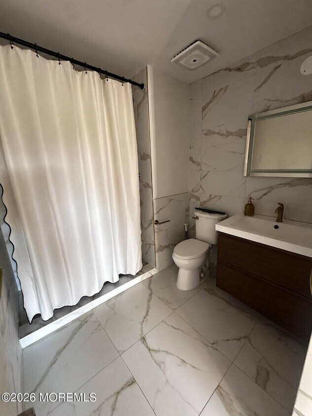 Foto del edificio - 570 Beachway Ave