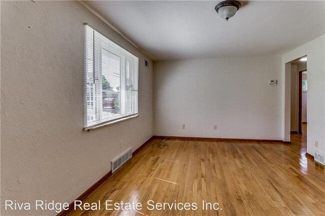 Building Photo - 3 br, 1.5 bath House - 114 Neilson Drive