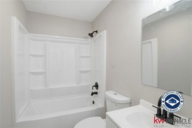 Foto del edificio - 128 Mounds Ave
