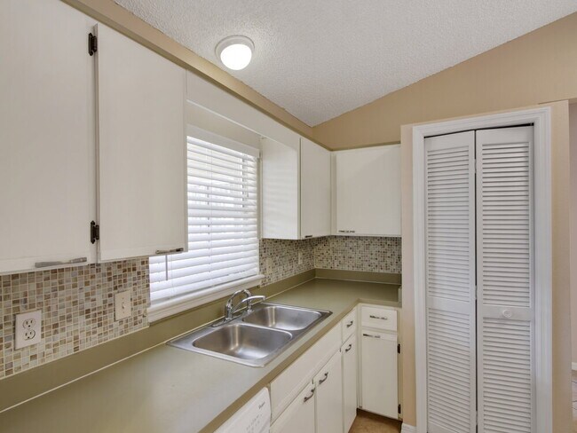 Foto del edificio - 1178 Monteagle Cir