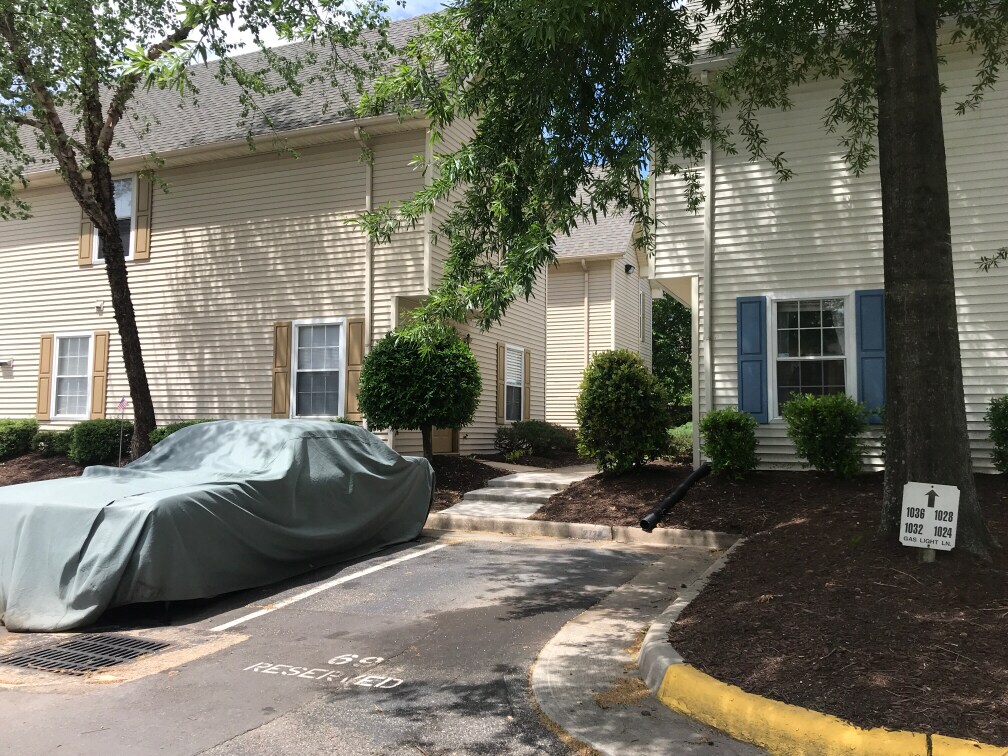 Foto del edificio - 1032 Gas Light Ln