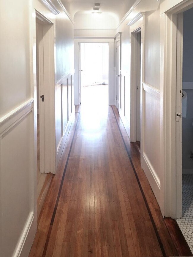 Building Photo - 3 bedroom in San Francisco CA 94117