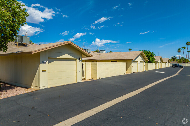 Building Photo - Palomar Apartments