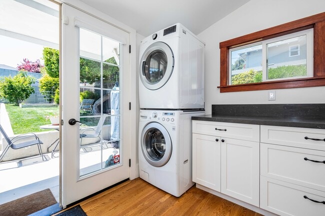 In unit washer dryer, walk out to patio. - 431 Athol Ave